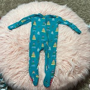 Posh Peanut Christmas footie